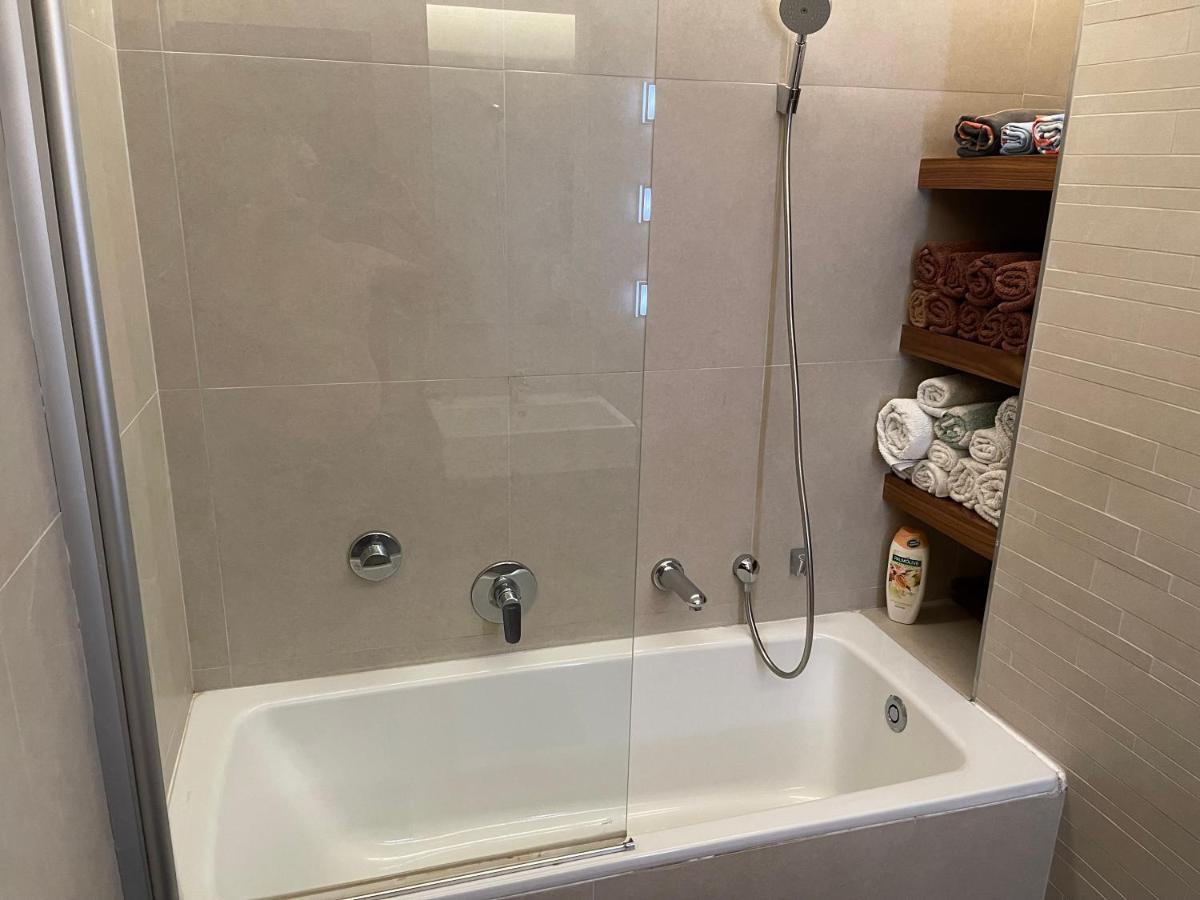 Deluxe Apartment With Pool In The Heart Of St Pauls Bay Сейнт Полс Бей Екстериор снимка