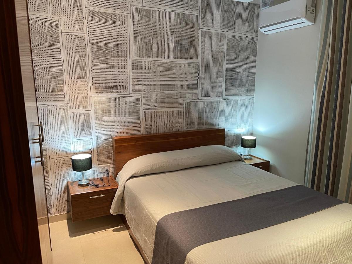 Deluxe Apartment With Pool In The Heart Of St Pauls Bay Сейнт Полс Бей Екстериор снимка
