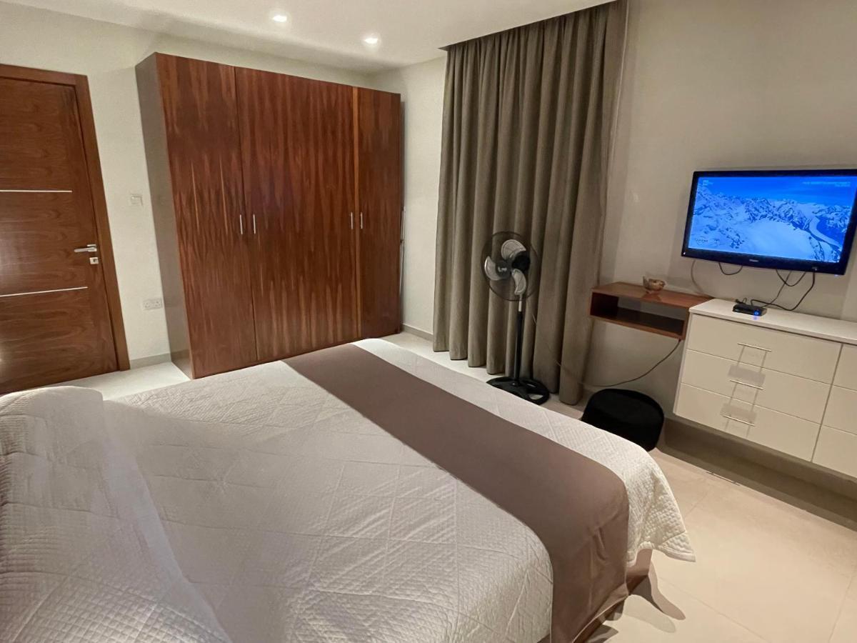 Deluxe Apartment With Pool In The Heart Of St Pauls Bay Сейнт Полс Бей Екстериор снимка
