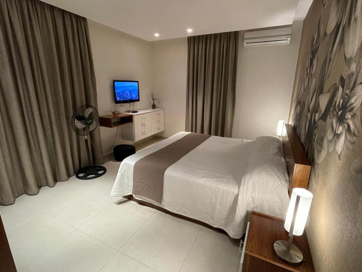 Deluxe Apartment With Pool In The Heart Of St Pauls Bay Сейнт Полс Бей Екстериор снимка